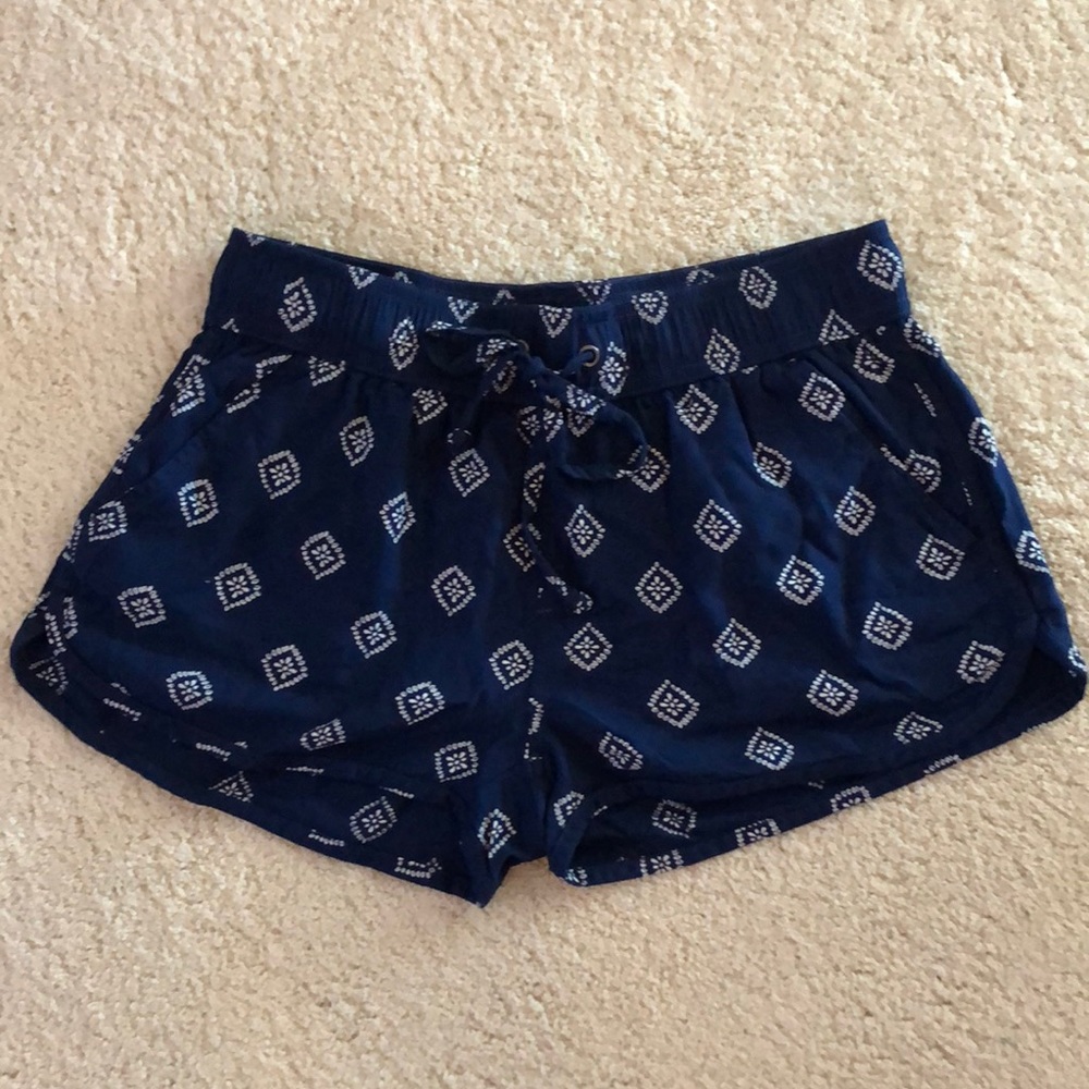 NEVER WORN Flowy shorts